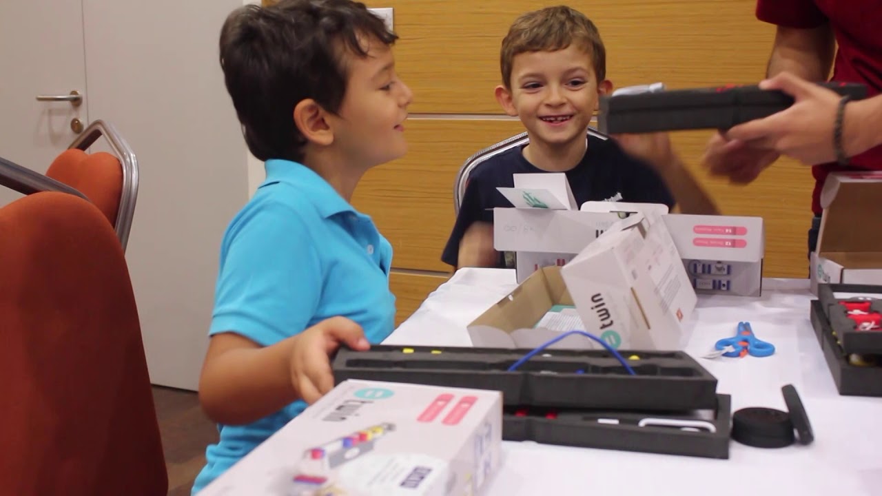 What is Twin Science Kit?