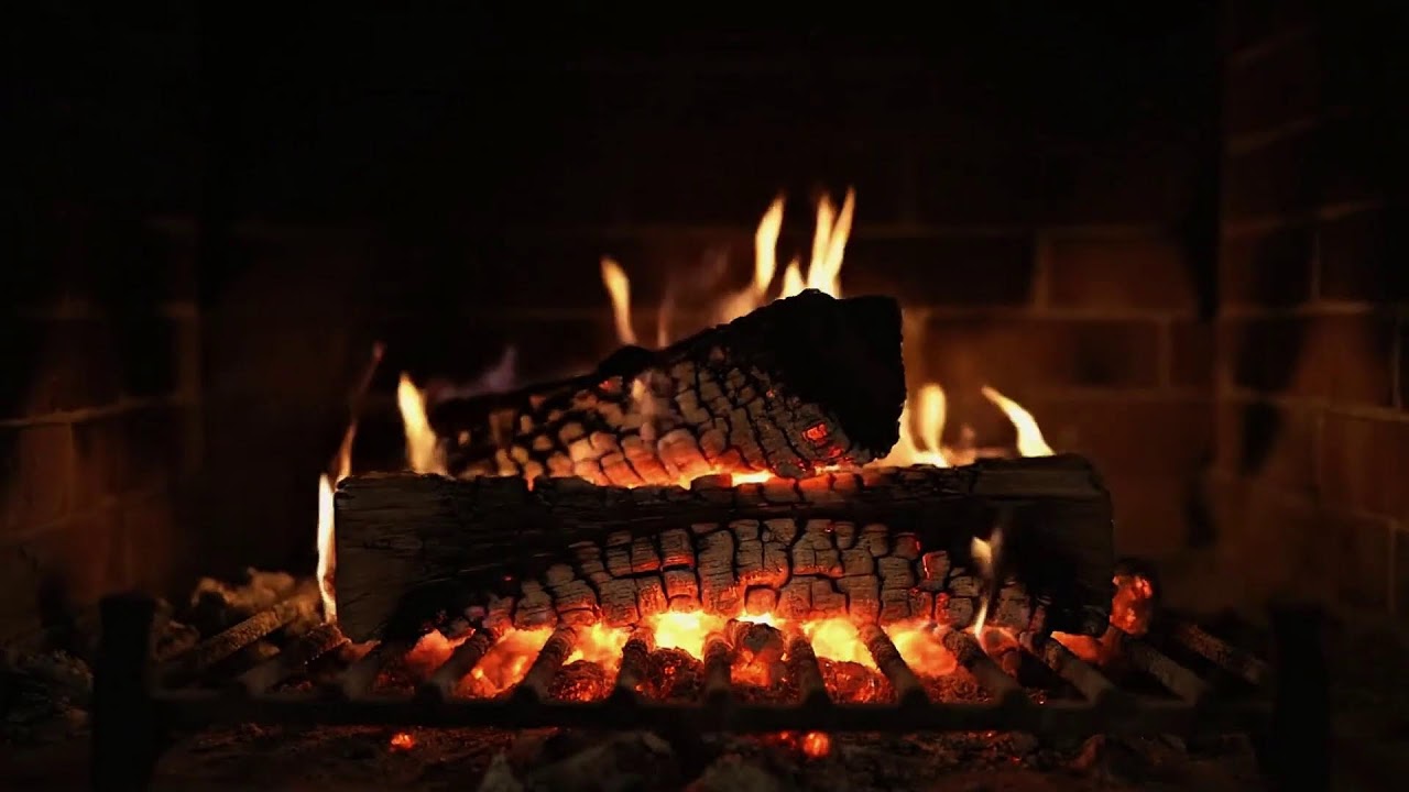 Peaceful Fireplace Atmosphere with Soft Crackling Fire Audio for Focus