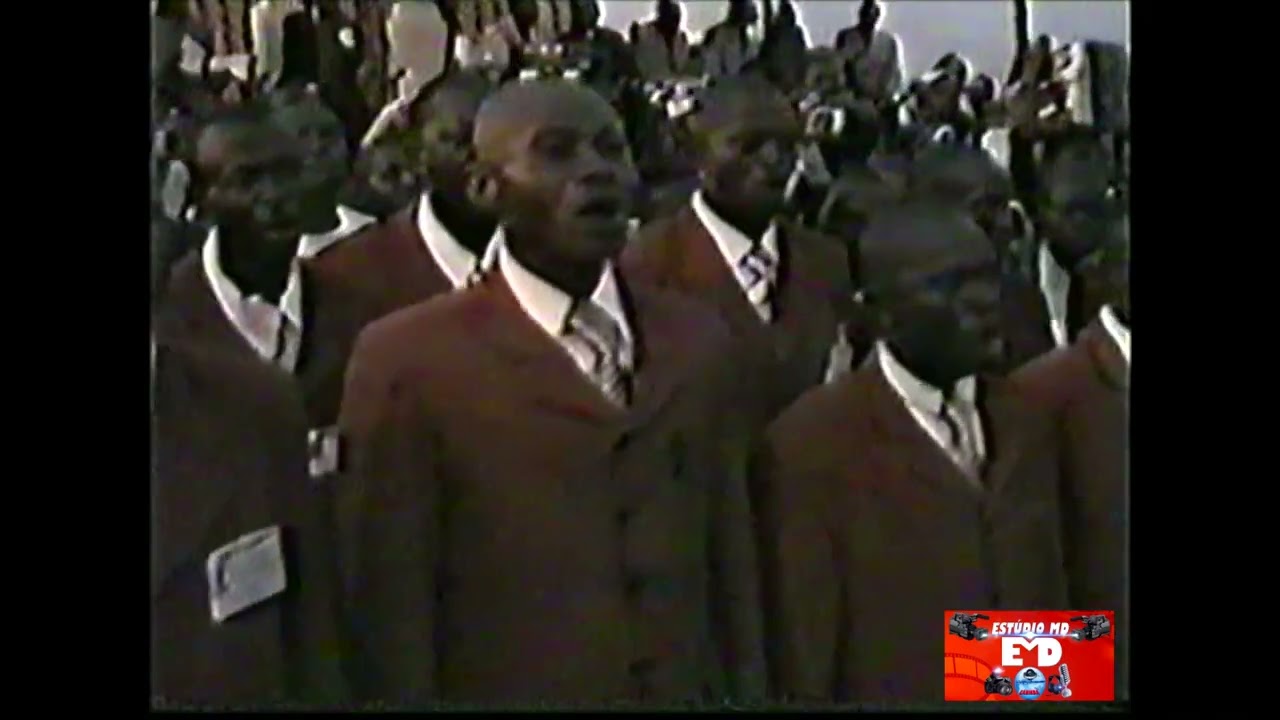 INSTALAÇÃO DA FAMÍLIA CORECA NTENDEQUELE I.E.A - CABINDA - PRODUÇÃO ESTÚDIO M.D