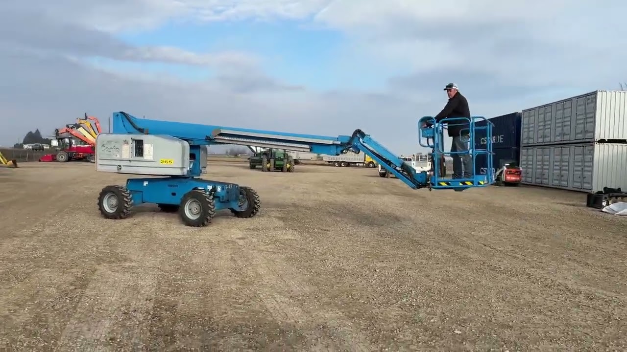 2011 GENIE S45 For Sale