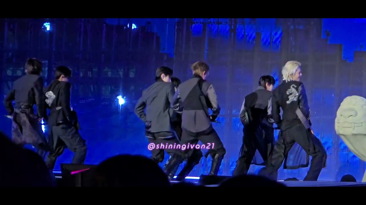 ENHYPEN - No Doubt @ U&I Concert (경복궁) [28.10.25]