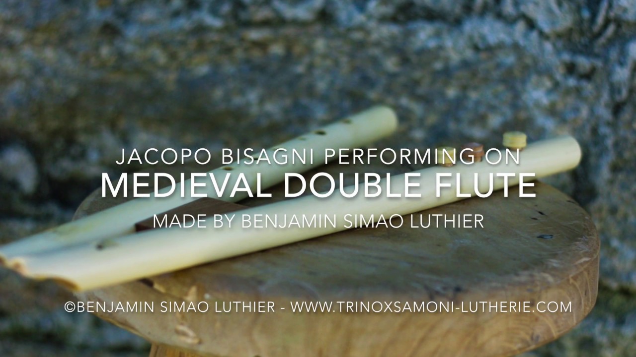Jacopo Bisagni performing on medieval double flute made by Benjamin Simao Luthier