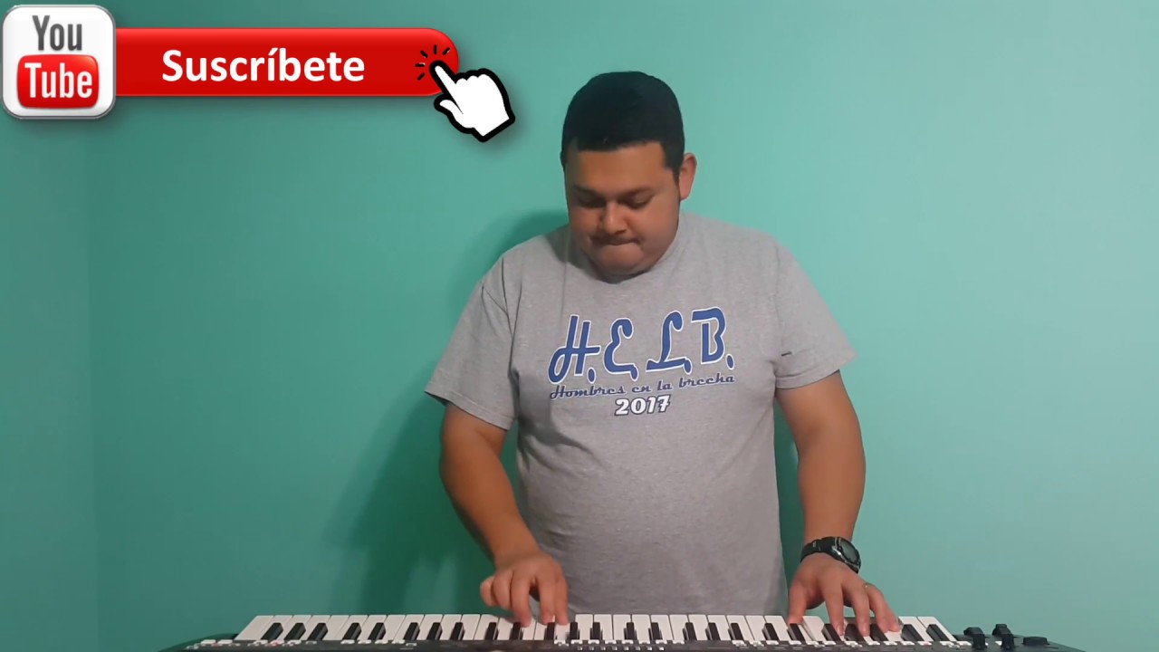 LEVANTA TUS MANOS Y CANTA CONMIGO