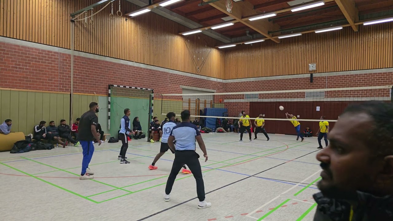 Uk Sellakili Amaan vs Valluvan (FRA) - Tamil Volleyball - 4 a side