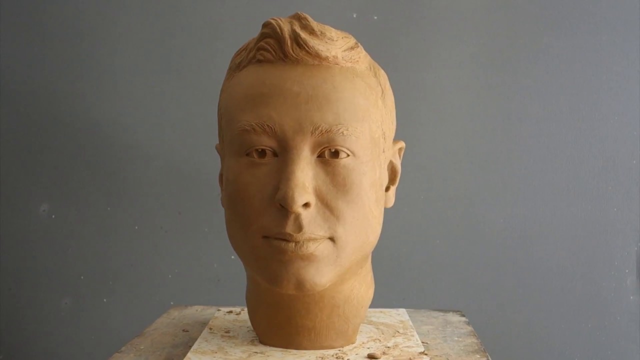 Bildhauerin Sorina von Keyserling: Modellierung eines Portraits in Ton/ sculpting of a clay portrait