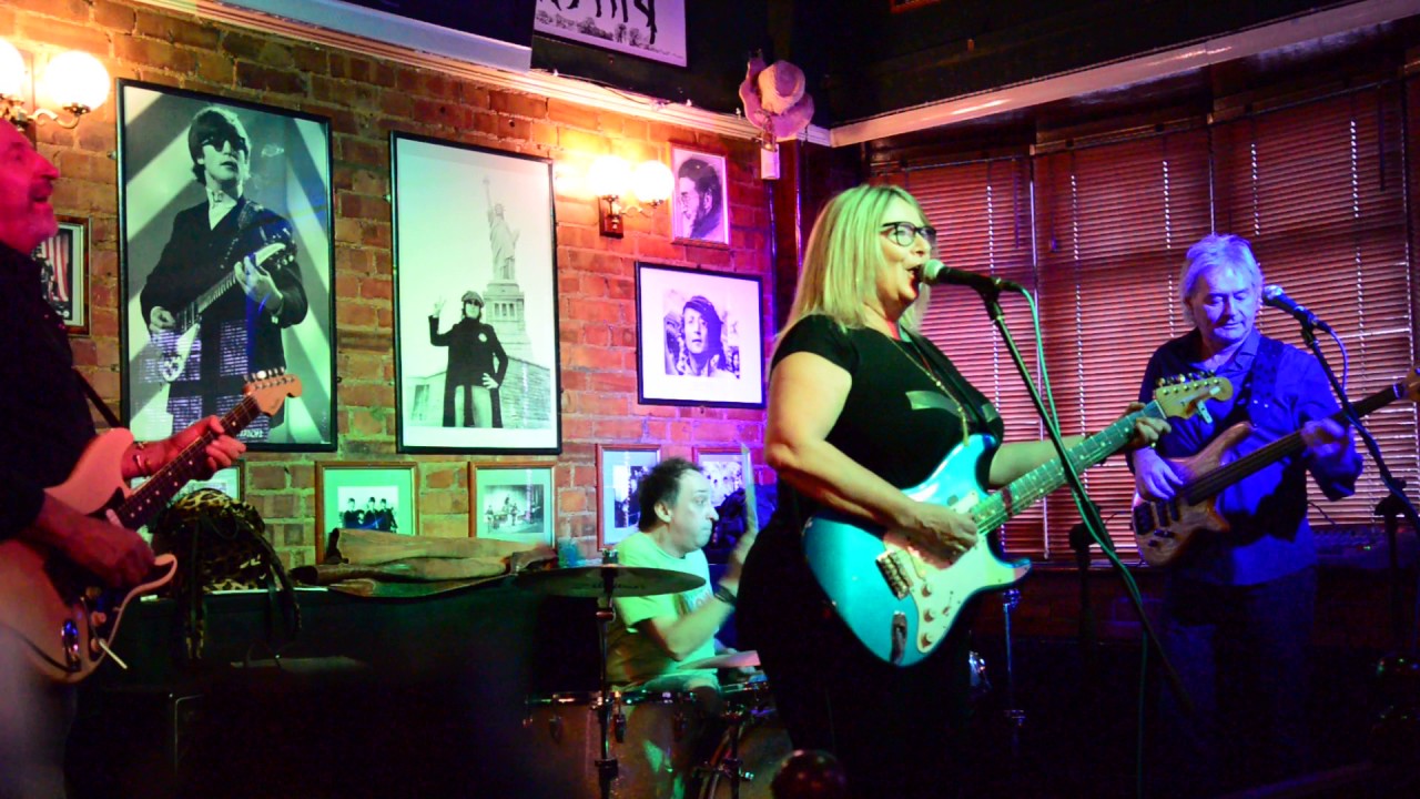 Bad Influence - If It Hadn't Been For Love - The Cavern Freehouse - March 2017