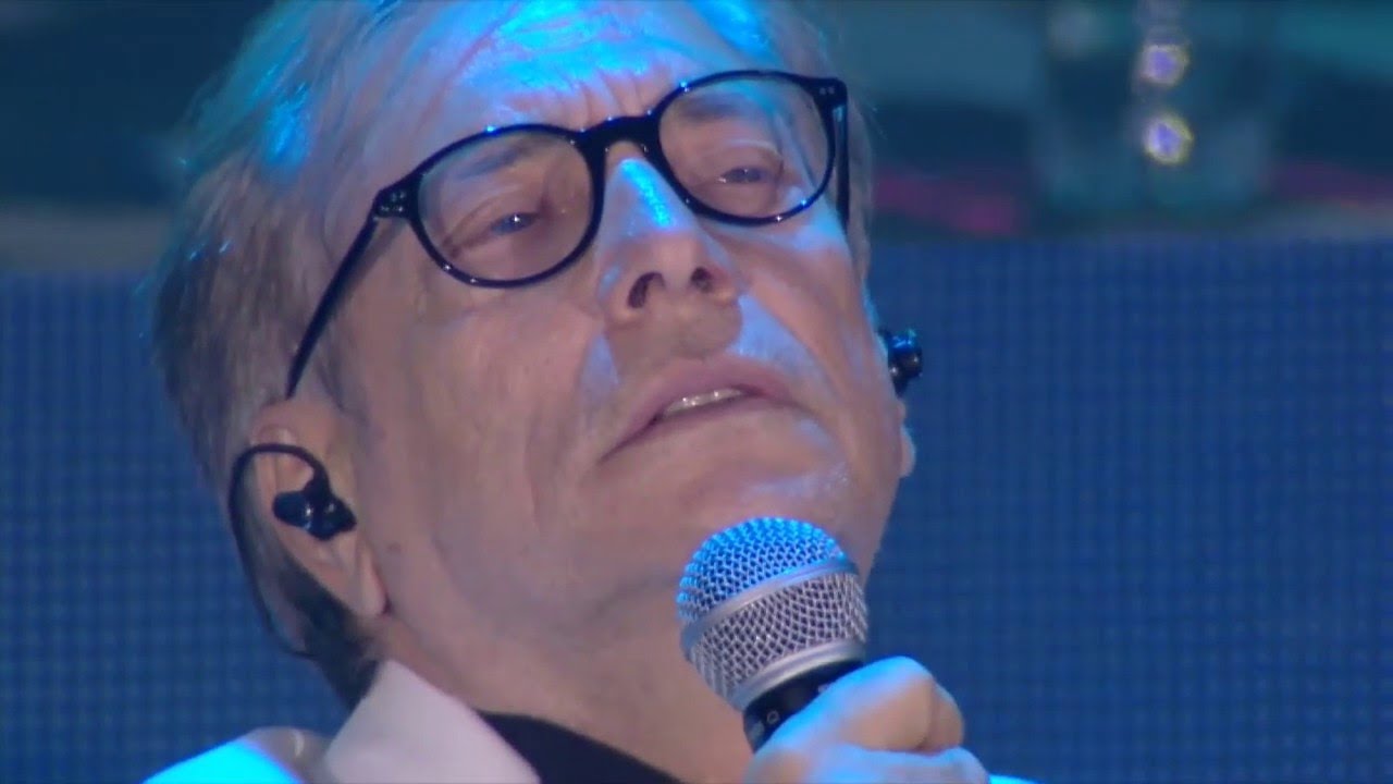 Nino D'Angelo - Fra cinquant'anni (Live)