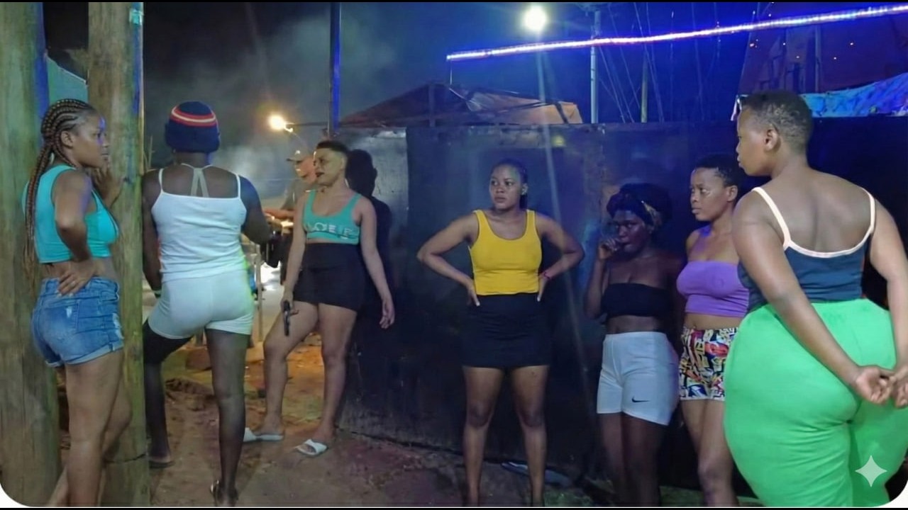 Cameroun (Ruelle) Yaoundé Balades NOCTURE route 4k AFRICA
