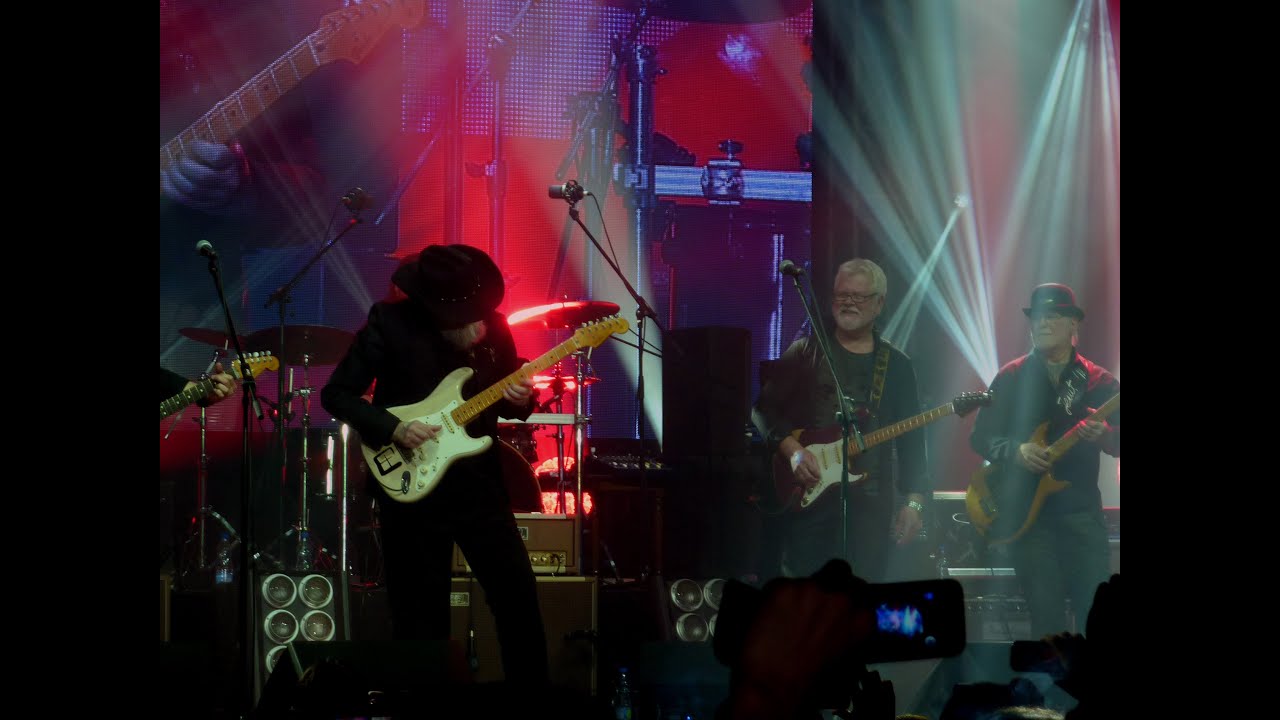 YU Grupa feat. Radomir Mihajlović Točak - Zaboravi [live 2015]