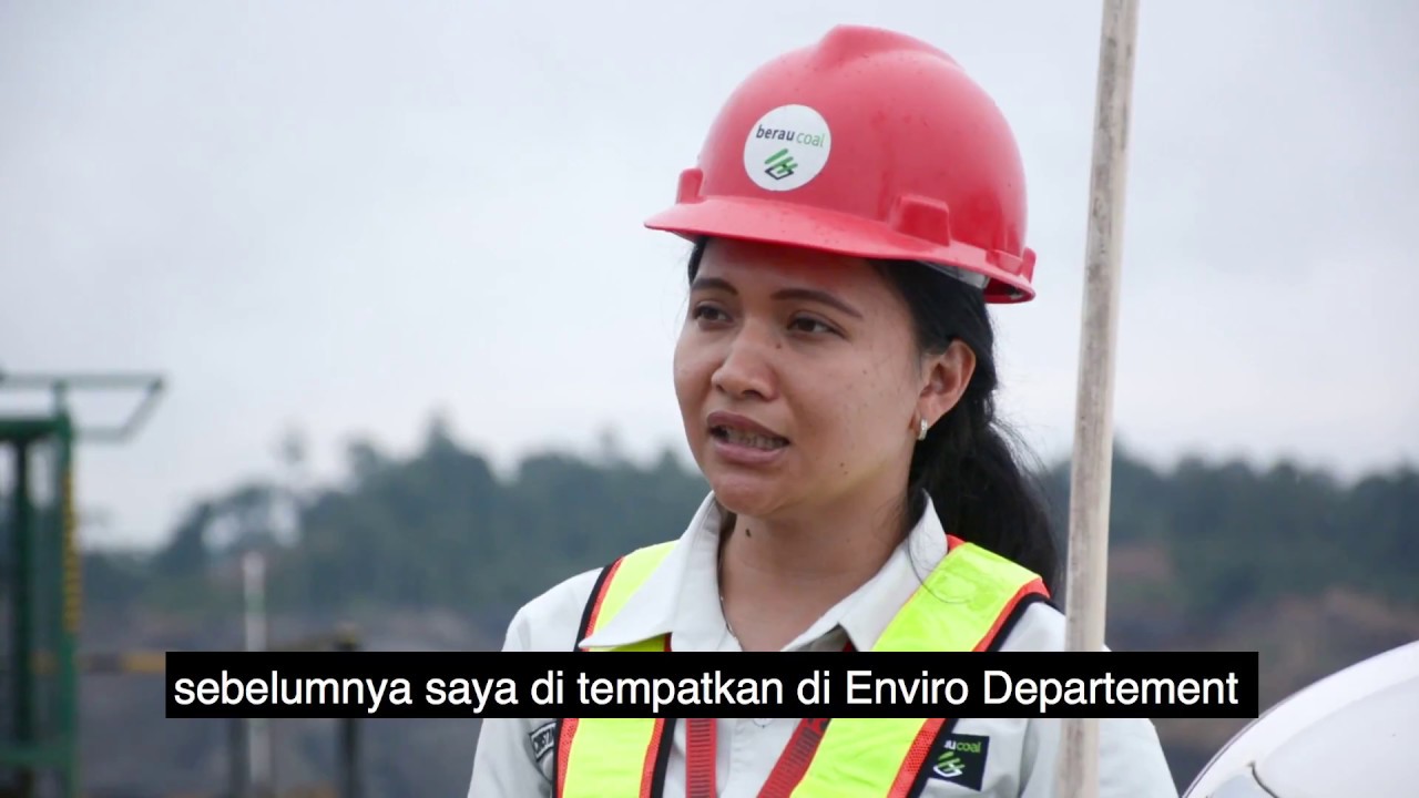 Christine Anggraini, seorang wanita yang berprofesi sebagai Safety Expert di Berau Coal
