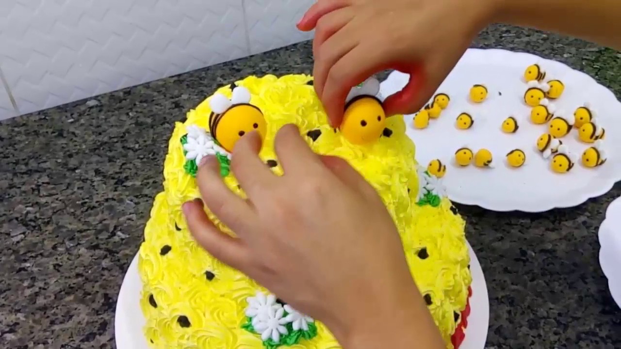 Como confeitar bolo - Abelhinha - Doces da Nice #2