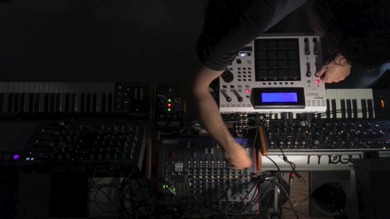Ambient House - Live Session - All Hardware - MPC 2500 - Moog Sub 37 - Matrix Brute