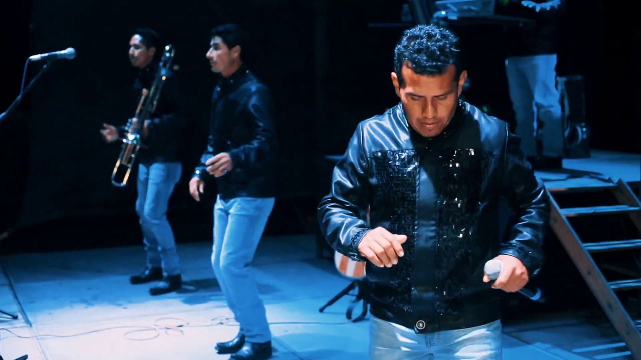 Al Son De Los Grandes de Chris Vargas