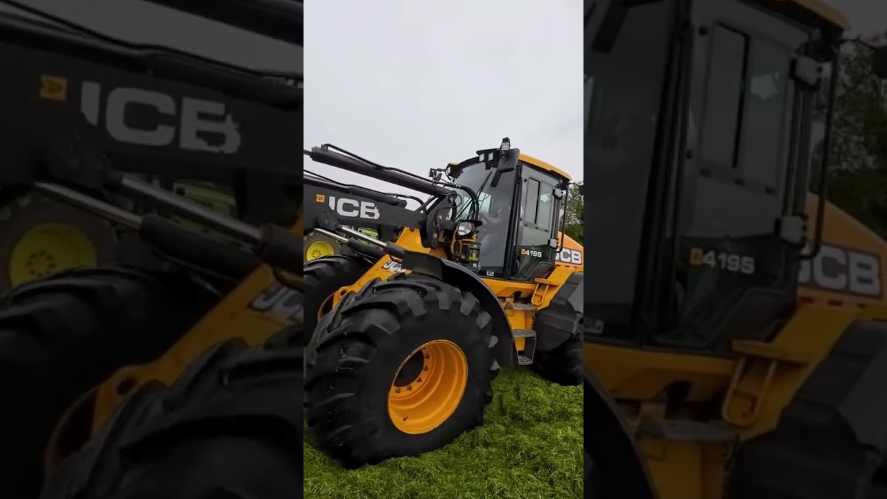 pushing up #jcbagriculture #buckrake #shovel #silage #shortswithcamilla #shorts #mdeengineering