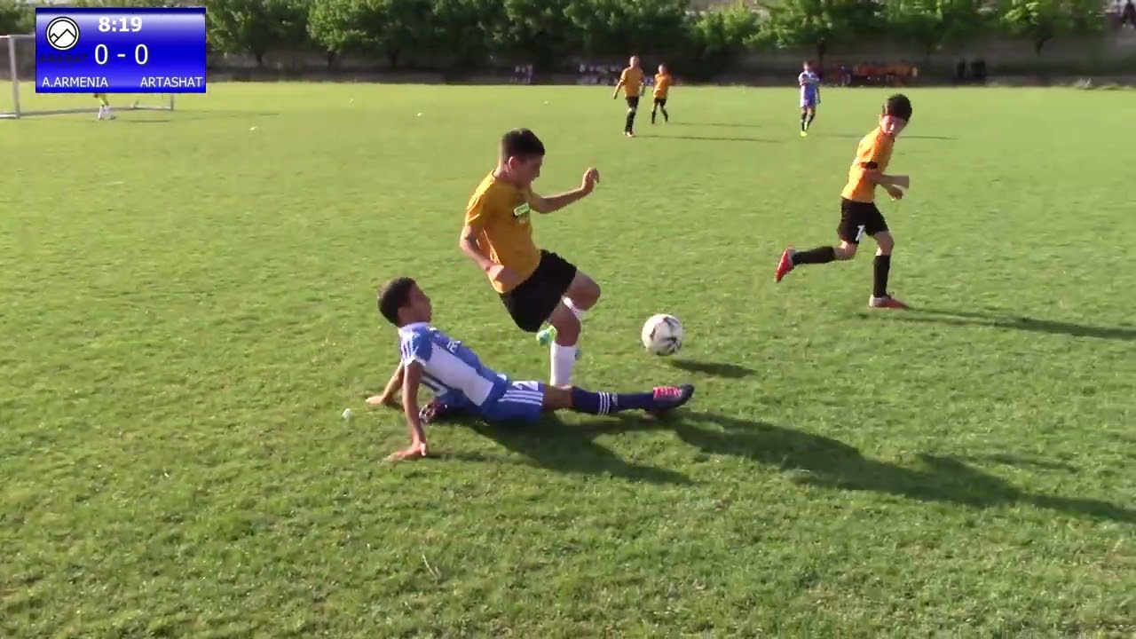 ARARAT ARMENIA 14  VS  ARTASHAT 14