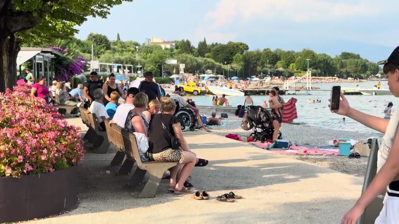 Moniga del garda beach walk 4k