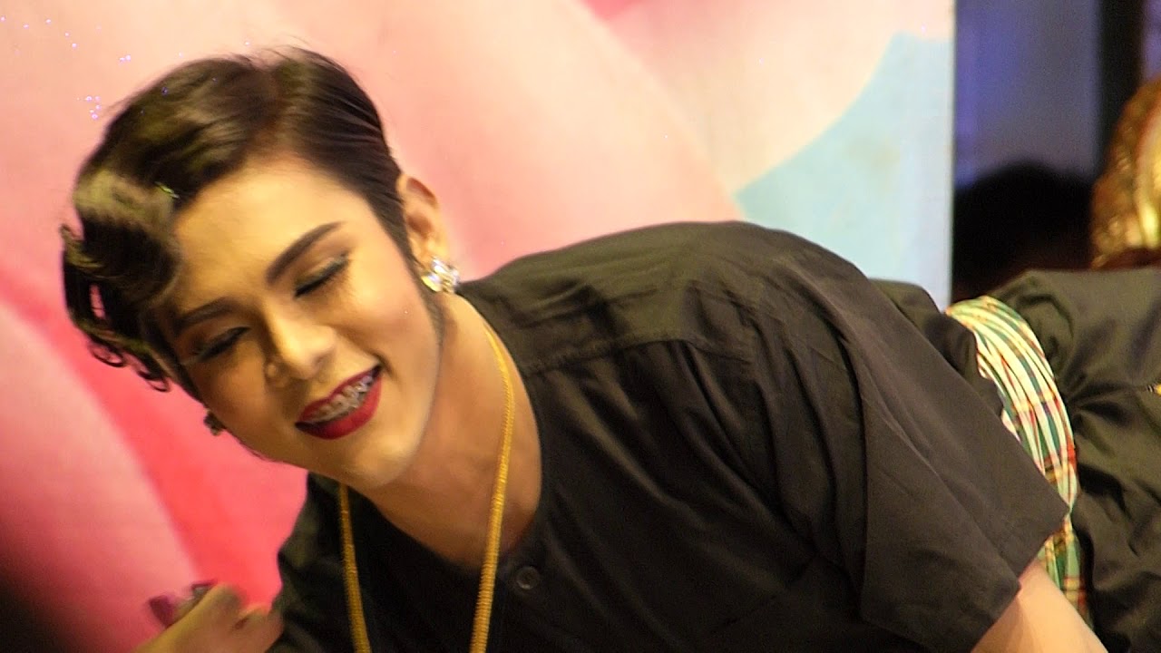 ศรราม ดอกดิน : ความน่ารักของพระเอกดอกดิน 