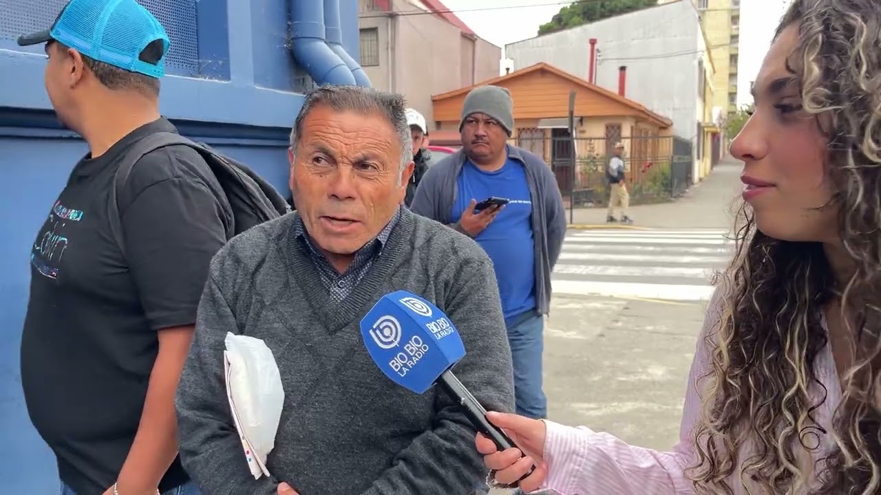 Migrantes denuncian extensas filas y lentitud en firma periódica para acreditar situación en Chile
