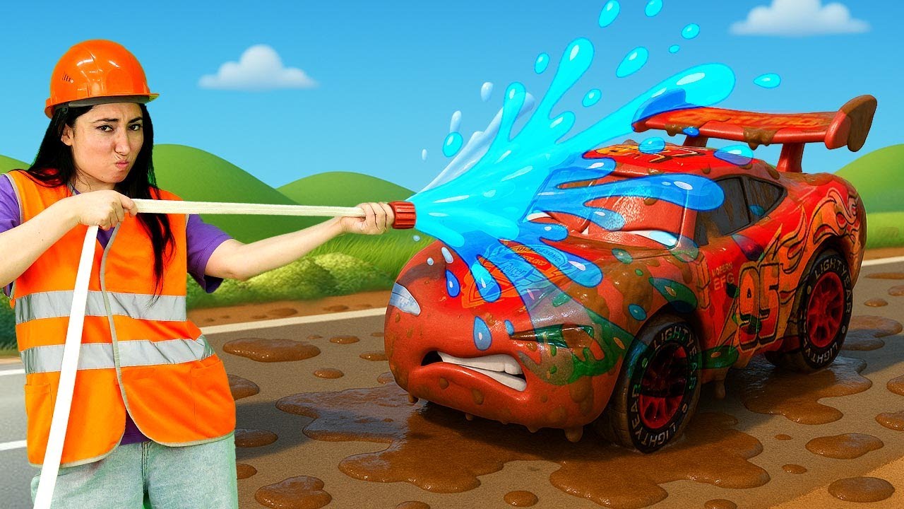 ¡Rayo McQueen está lleno de mugre! | Máster Pum Pum al rescate