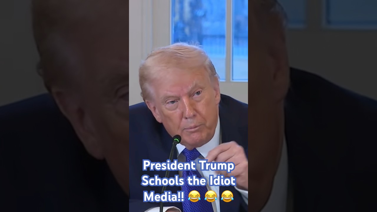 President Trump Schools the Idiot Media!! 😂 😂 😂