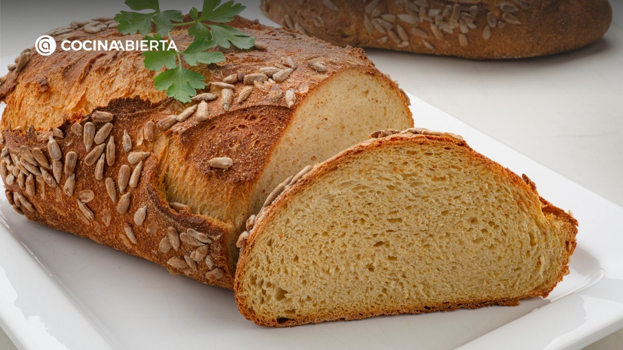 Pan de maíz y trigo con pipas 🌽🍞 | Receta de Joseba Arguiñano