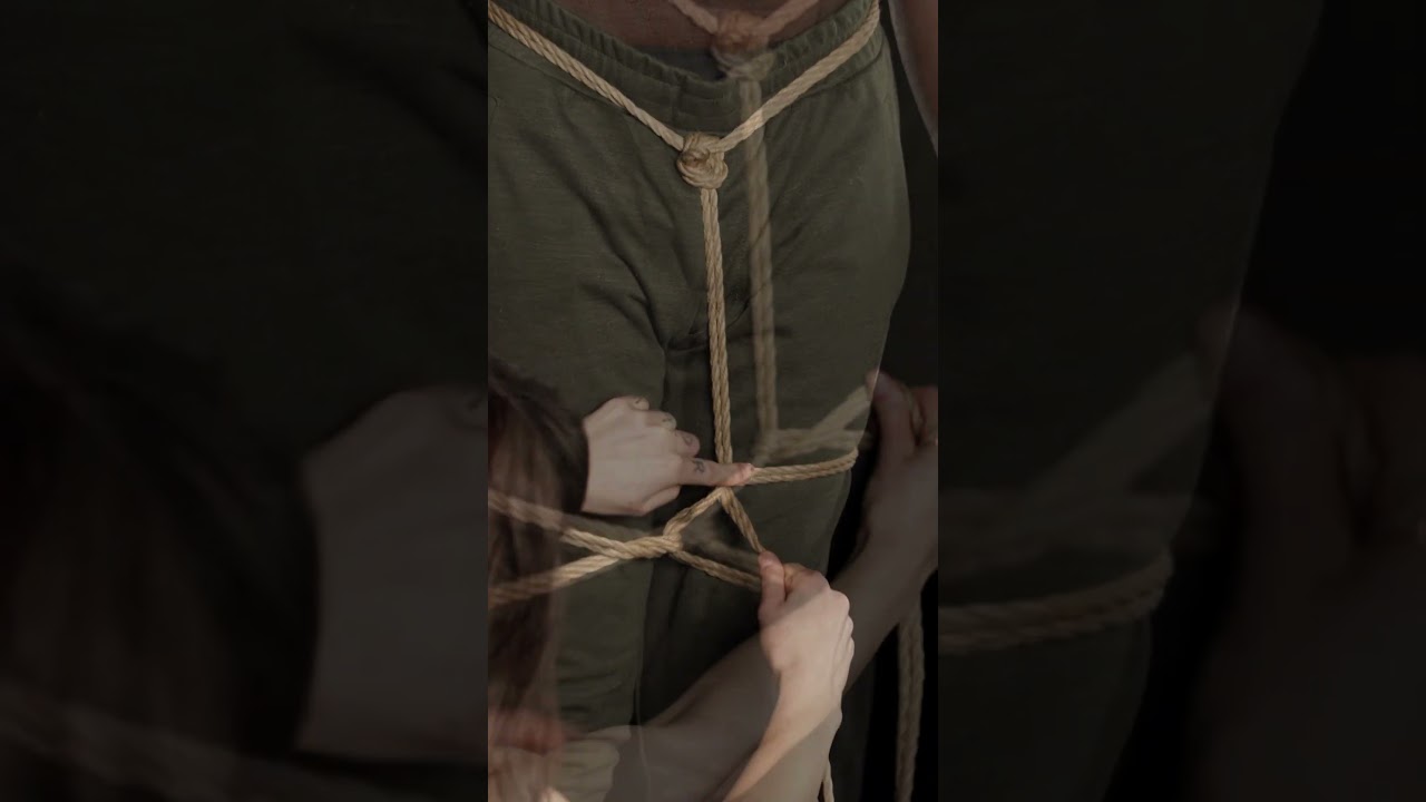 How to wrap rope around the body 