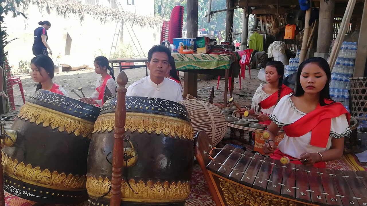 បទទេពនិមិត្ត ប្រគុំដោយប្អូនៗវត្តបឹងកាចូត/01