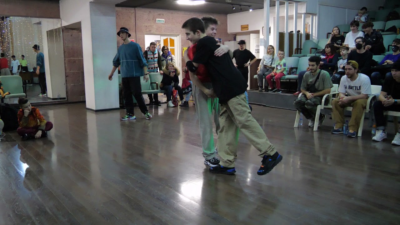 powermove bboy Dvizh'Ok vs Полтос - 