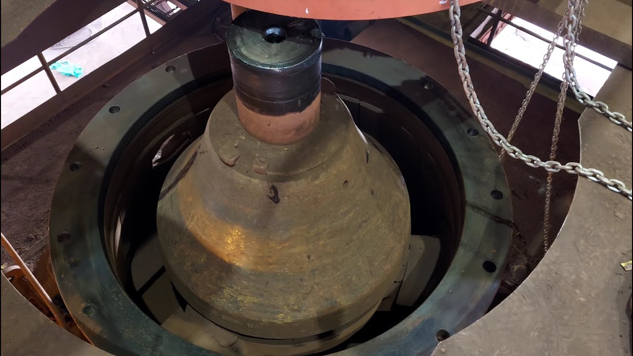 Sandvik Cone Crusher CH440 Shutdown maintenance-Lifting of top shell