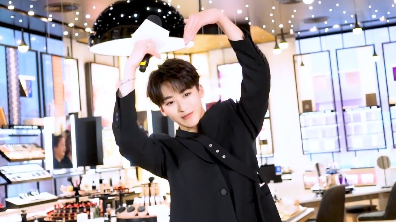 He Luoluo for Lancome Event 220114
