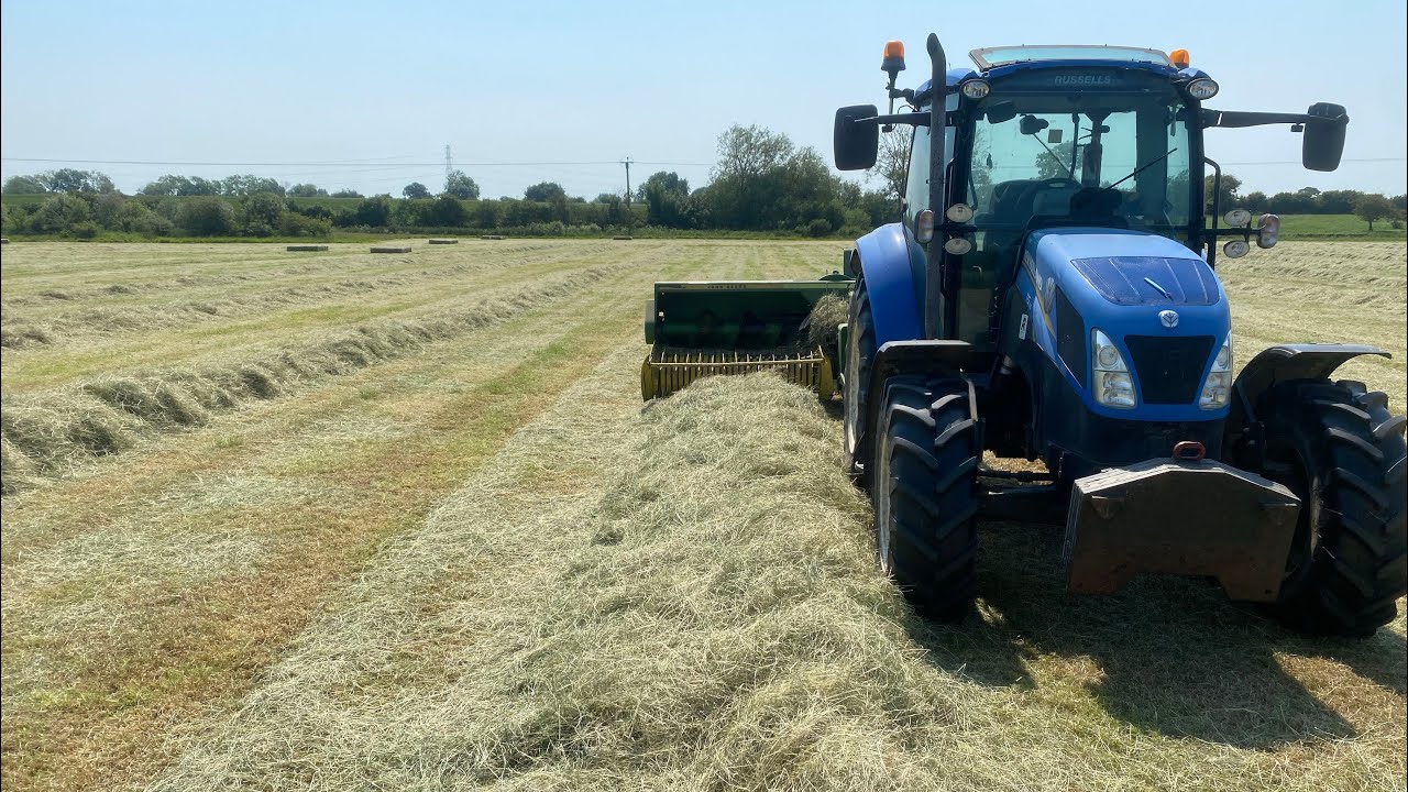 Hay baling 2024. New Holland T5 115, John Deere 456a baler and massey 698T