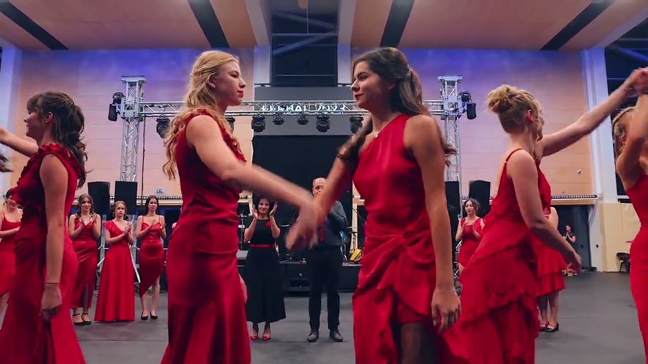 12/C Osztálytánc | Szentendrei Ferences Gimnázium | FERBÁL - 2023. november 25.