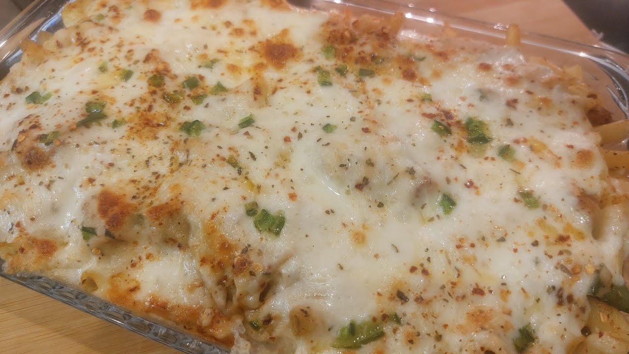 Cheesy Oven Baked Chicken Alfredo Pasta | Creamy Baked Chicken Pasta Recipe #pasta #creamypasta 