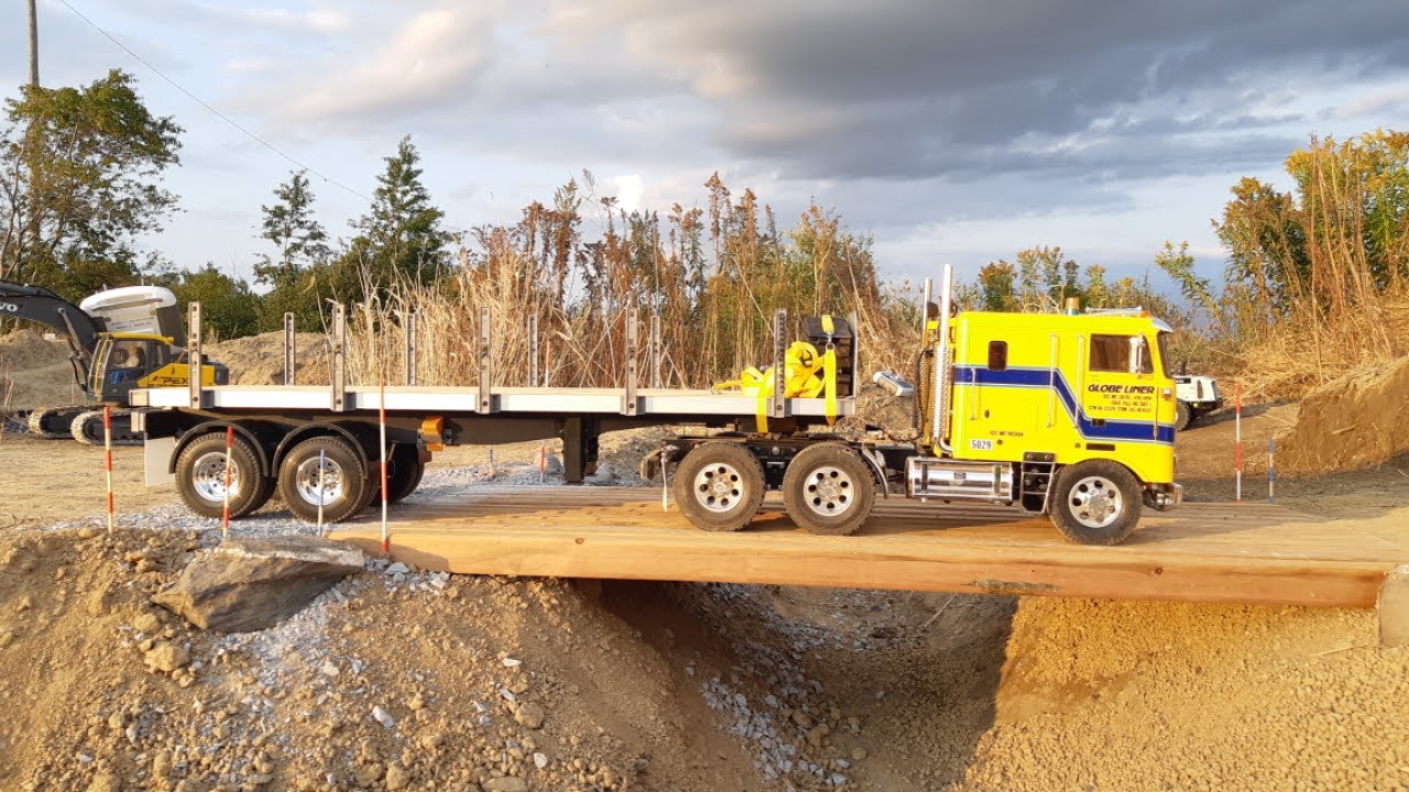 Bridge construction at the Sanair RC construction site