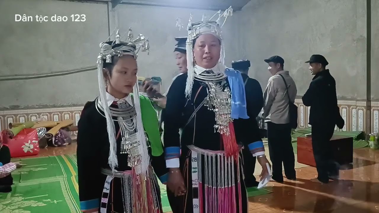 Tập 4 đám cưới nhà bố dám thum khum ăy bòng họ trững mười các đón xem nhé 