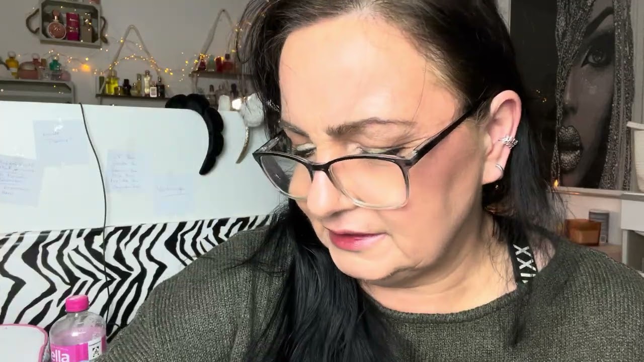 Trashy 1 ist da . Lasst es uns  gemeinsam erobern 