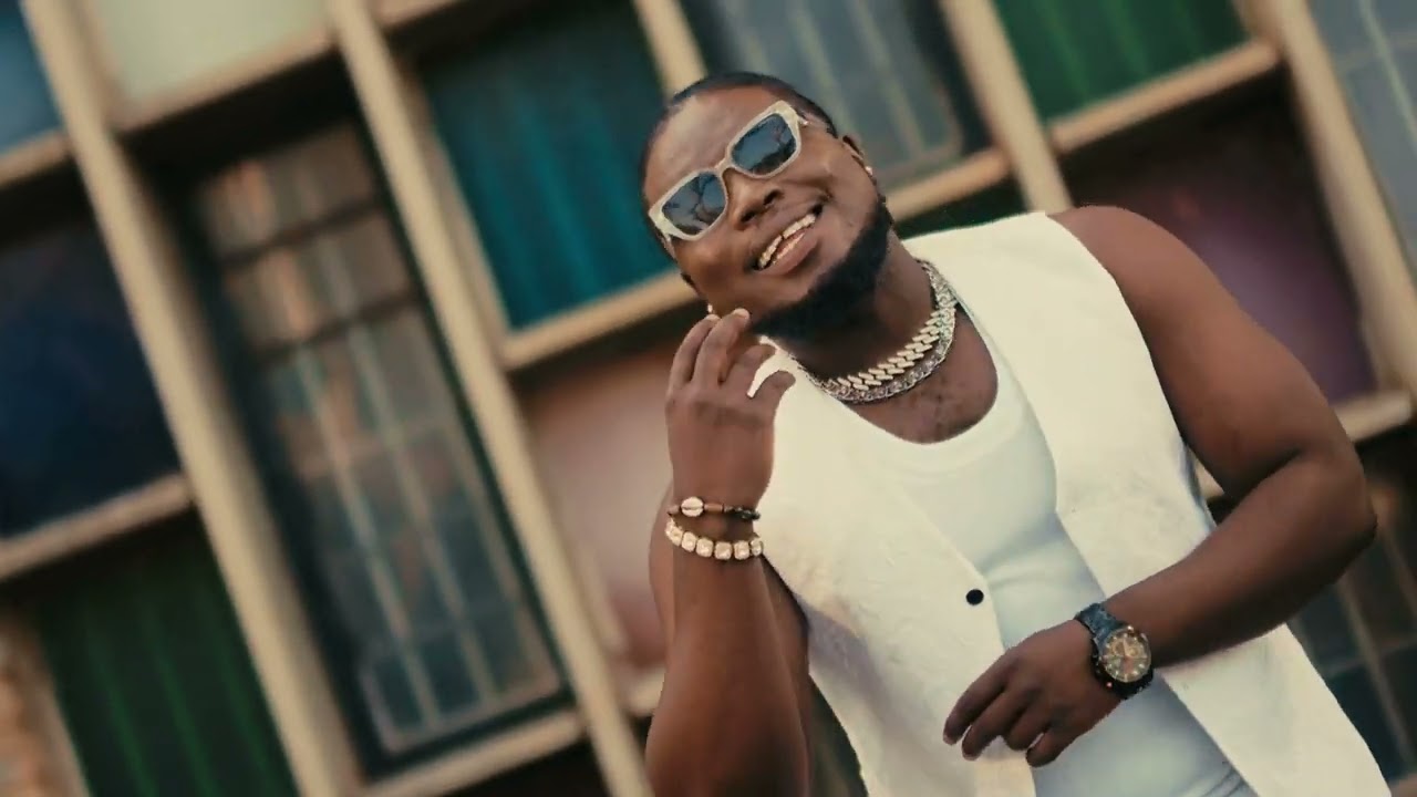 Elisha Long ft. JC Kalinks - Badaliseni (Official Music Video)