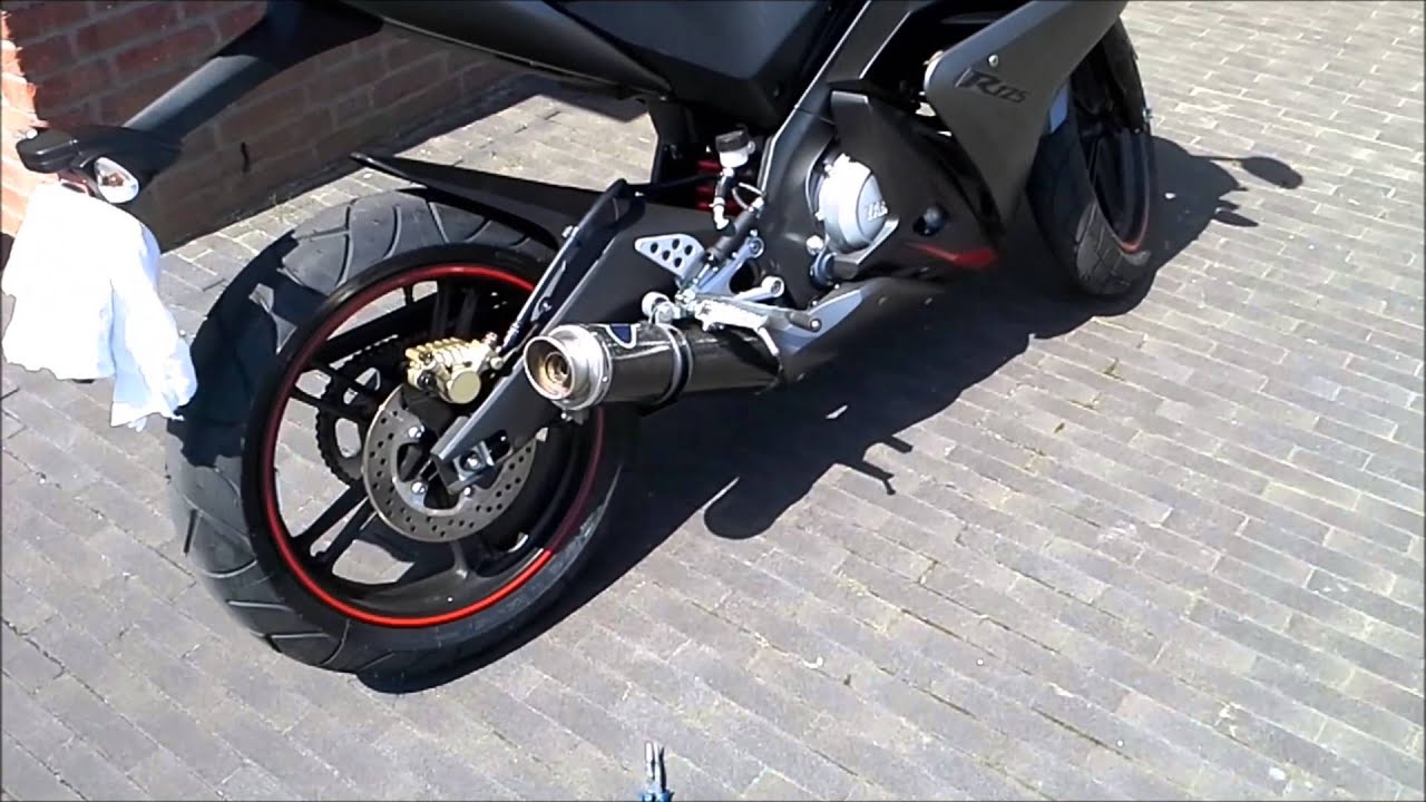 Yamaha YZF R125 Stock vs. Termignoni exhaust