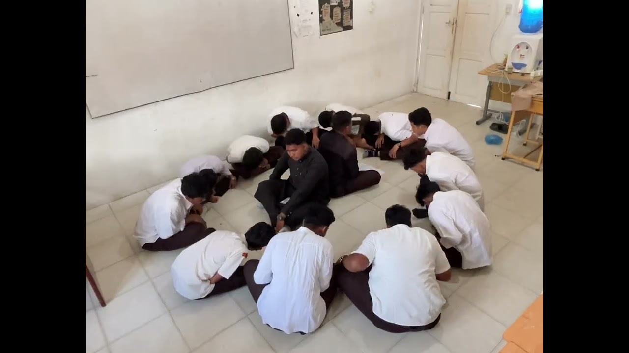 DZIKIR KELAS XII-1, SMAN 1 PEUREULAK