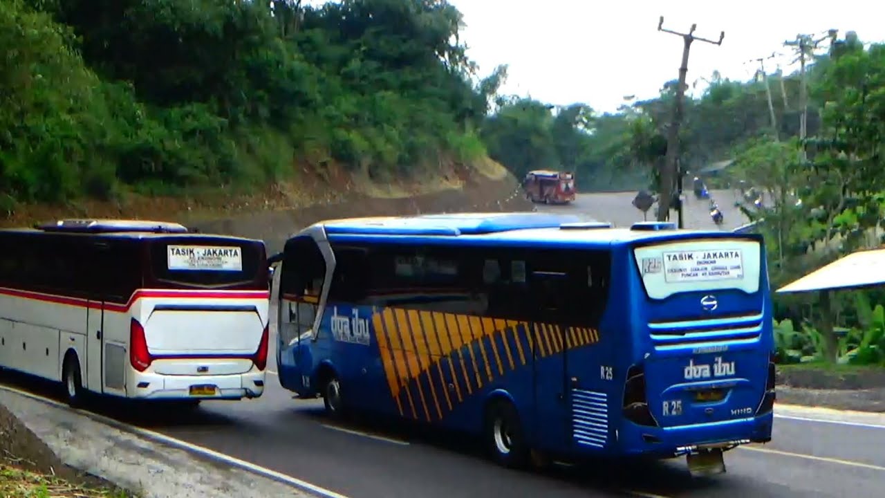 aksi duel bus primajasa dan doa ibu di tanjakan gentong