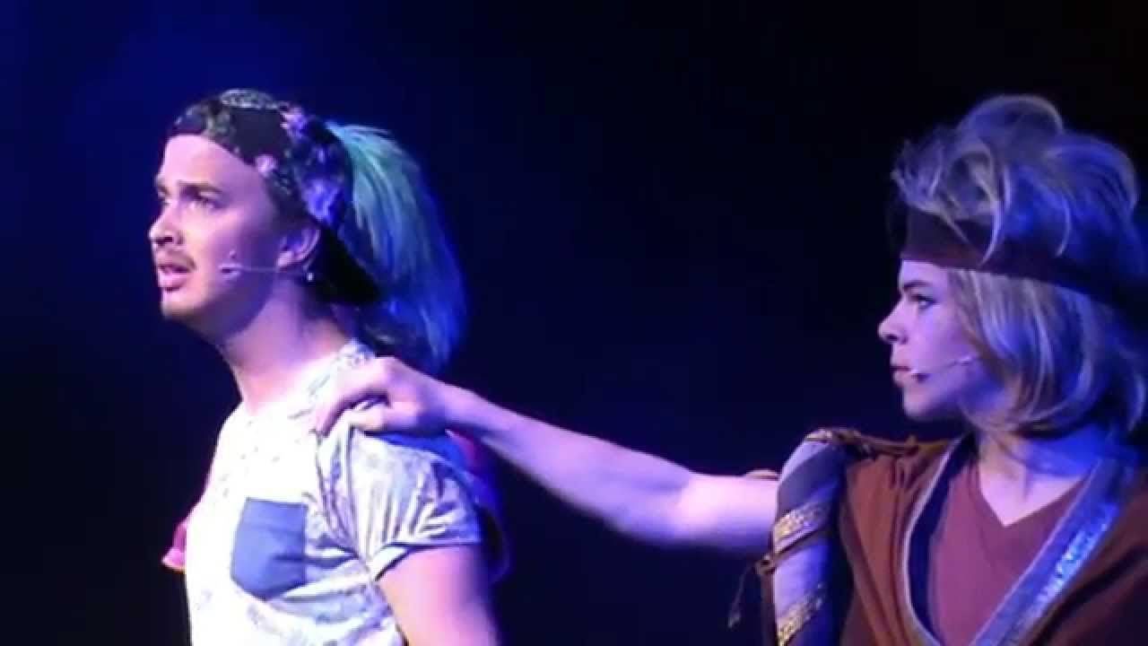 Zandstuve musical 2014: 'Mijn land' uit Stuufeiland op Nadjunga