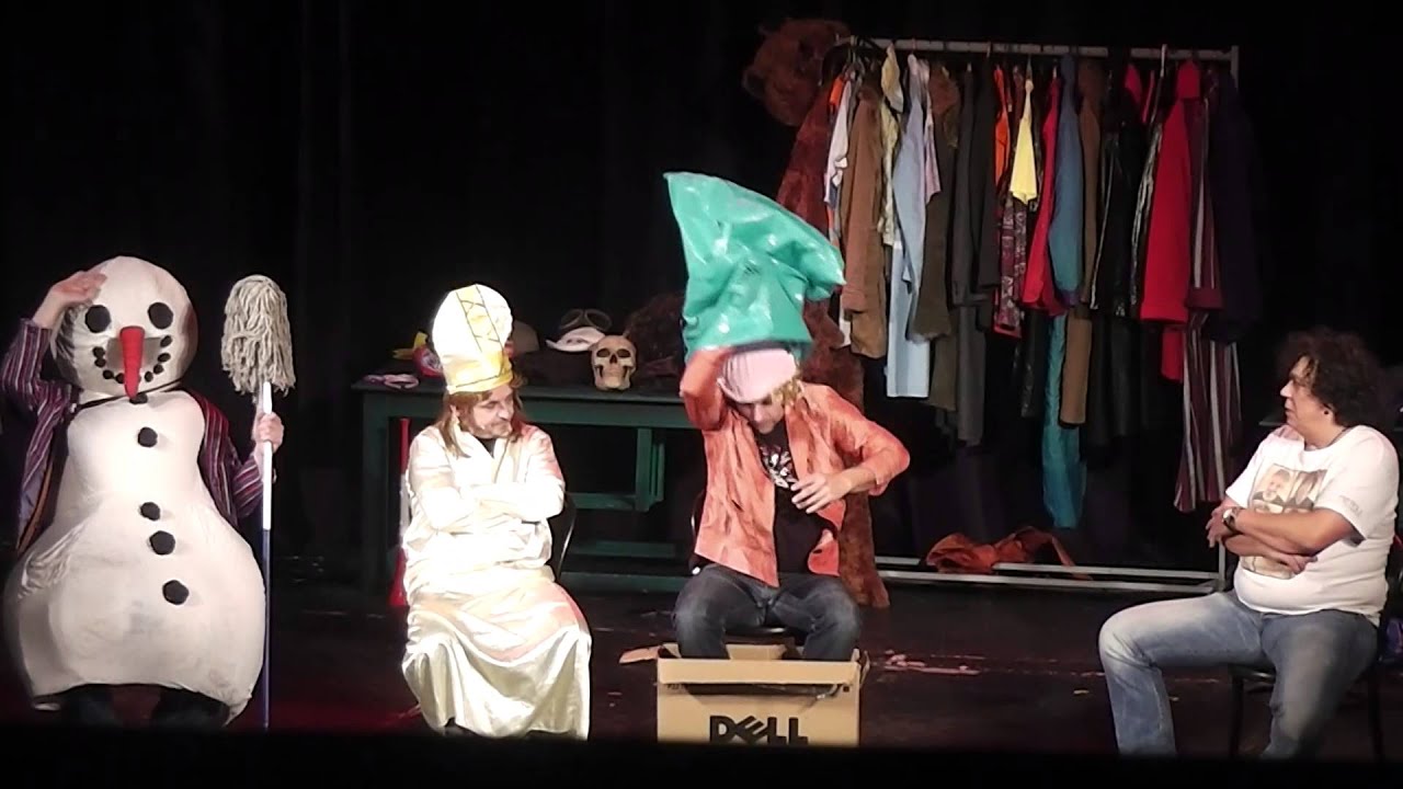 Partička [1080p HD] - Broadway - Párty - 22.12.13 (17:00)