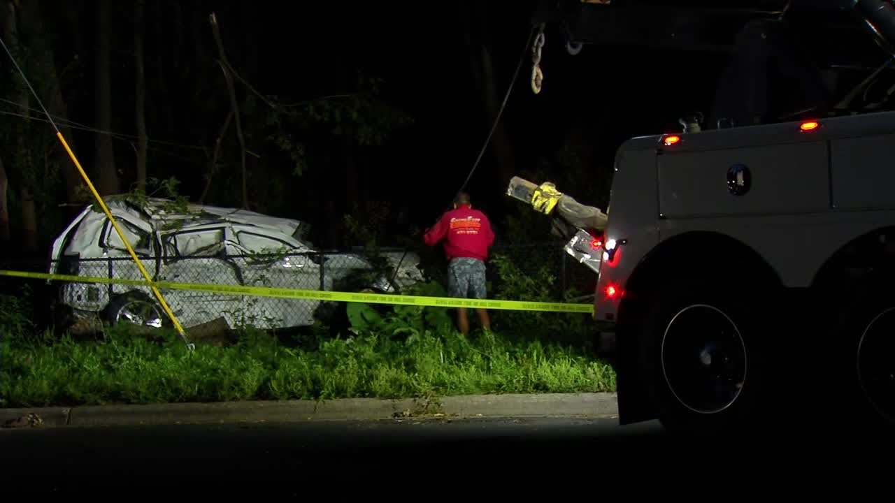 Man killed in crash while fleeing West St. Paul police