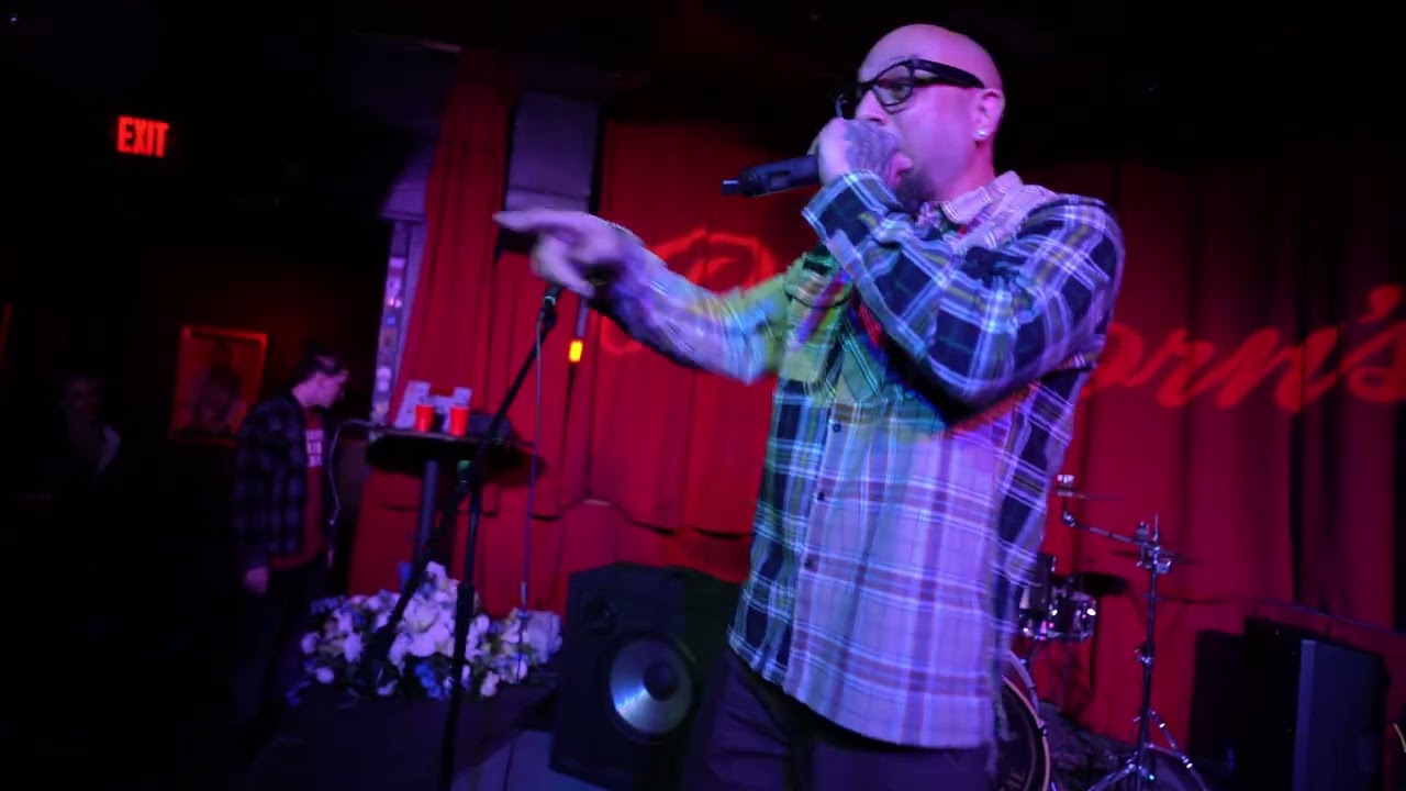 Wiggy (Live)