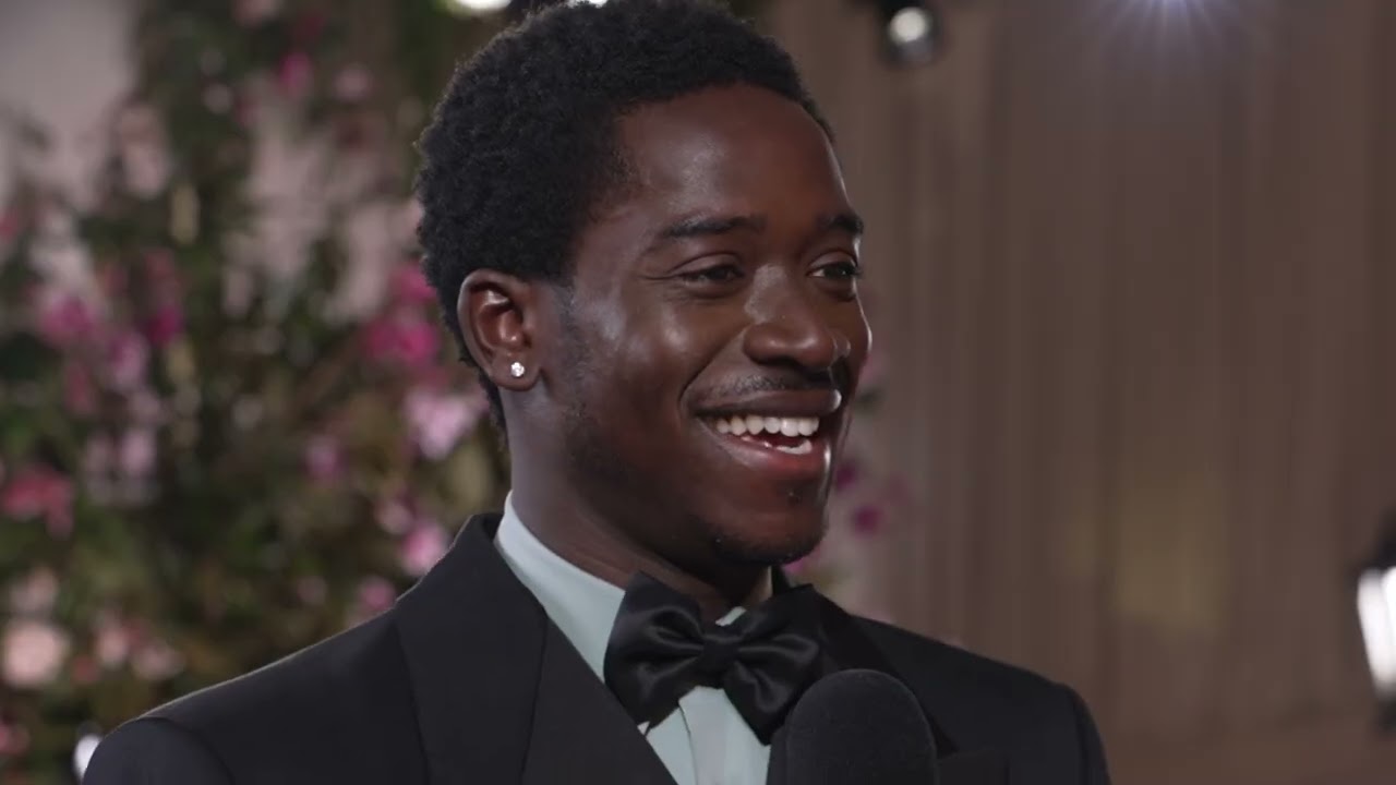 Mary Beth Barone Interviews Damson Idris on the Red Carpet | 83rd Annual Golden Globes