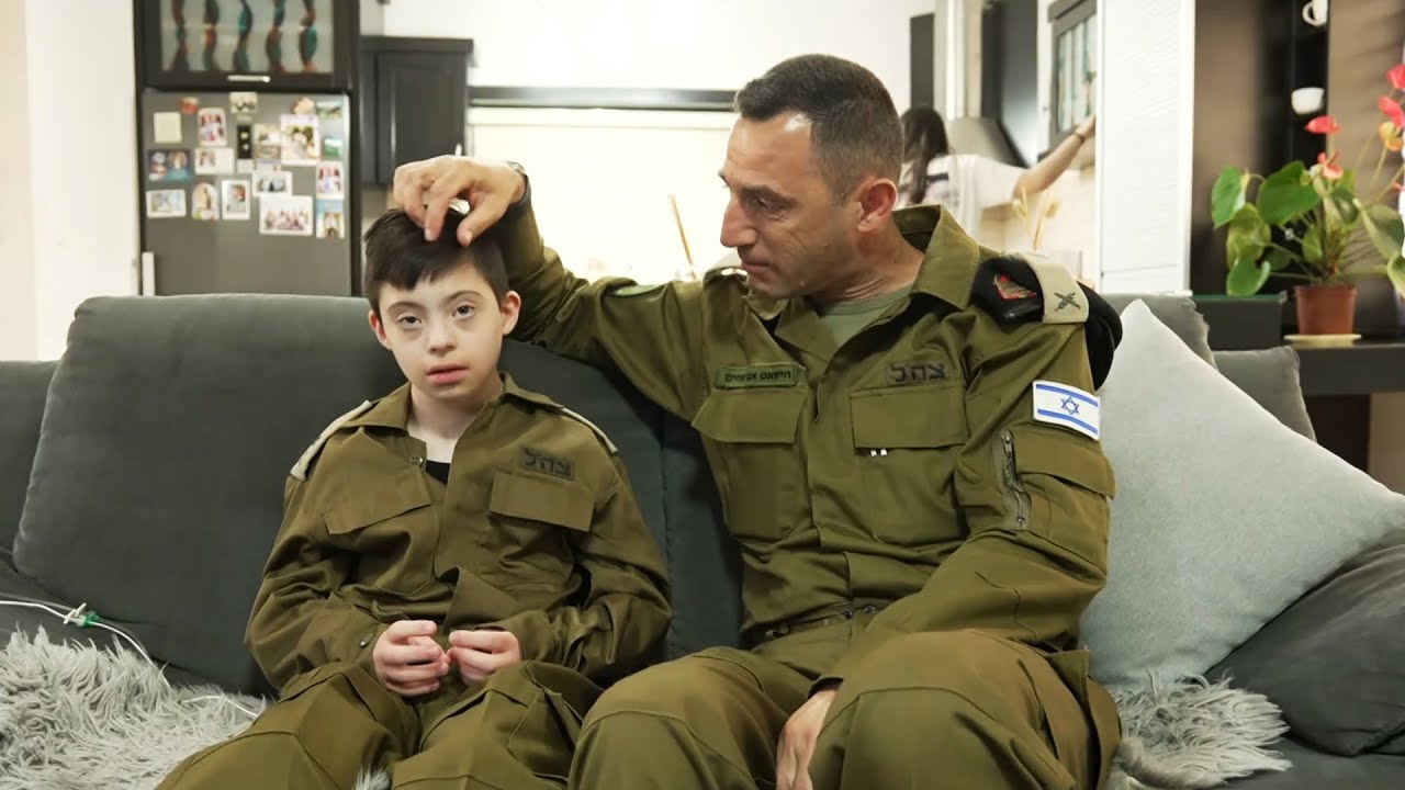 מחזית בוערת לאחרת: התפקיד המורכב של ראש המינהל האזרחי