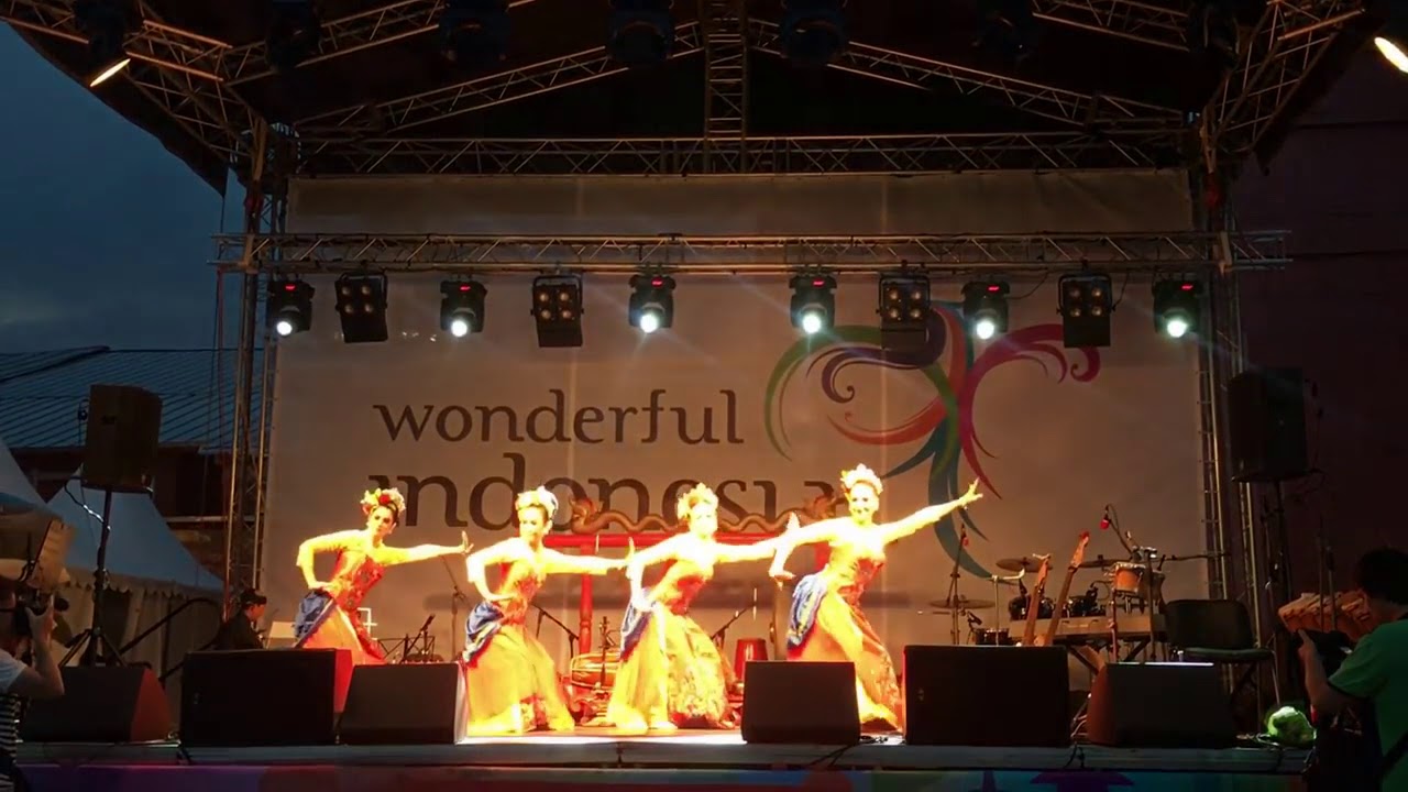 Tari Genjring by KND KBRI Moskow