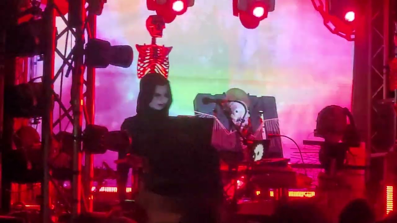 F&Iuml;X8:S&Euml;D8  @ Fourscher Festival Erfurt 02.11.2025 