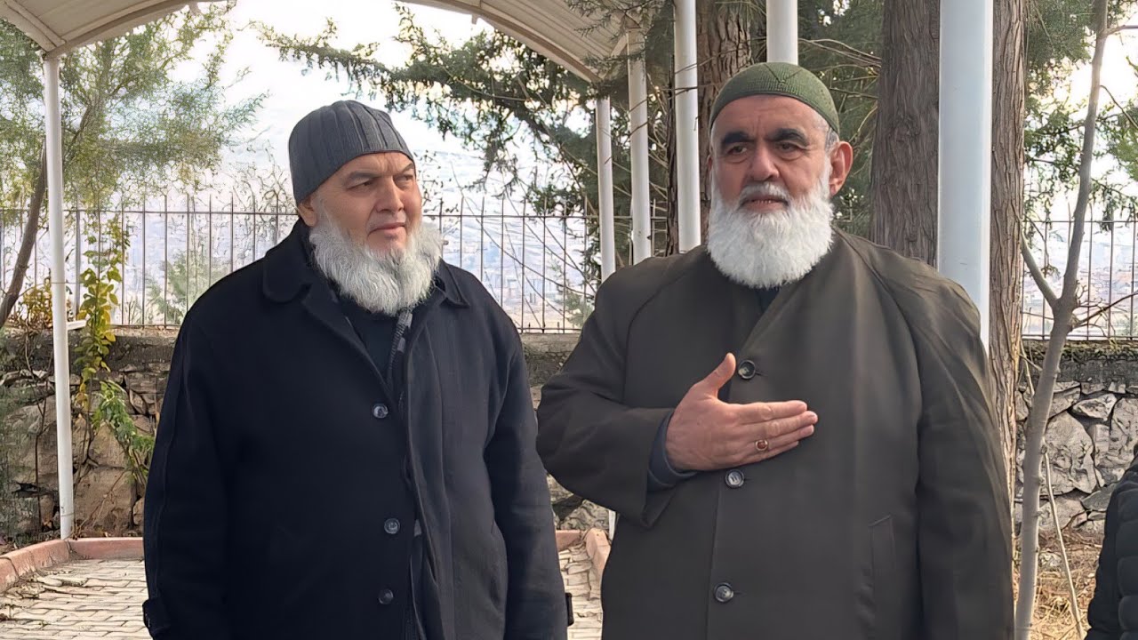 Yaşar Baba Hz'nin Halifesi Necip Baba 'nın  Muhammed Zeki Nurani Baba ve  Malatya Dergahı Ziyareti
