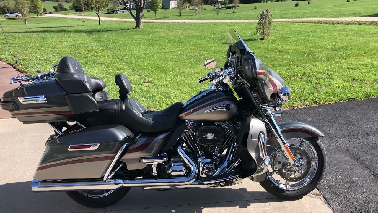 2016 Harley Davidson CVO Ultra Limited - SOLD